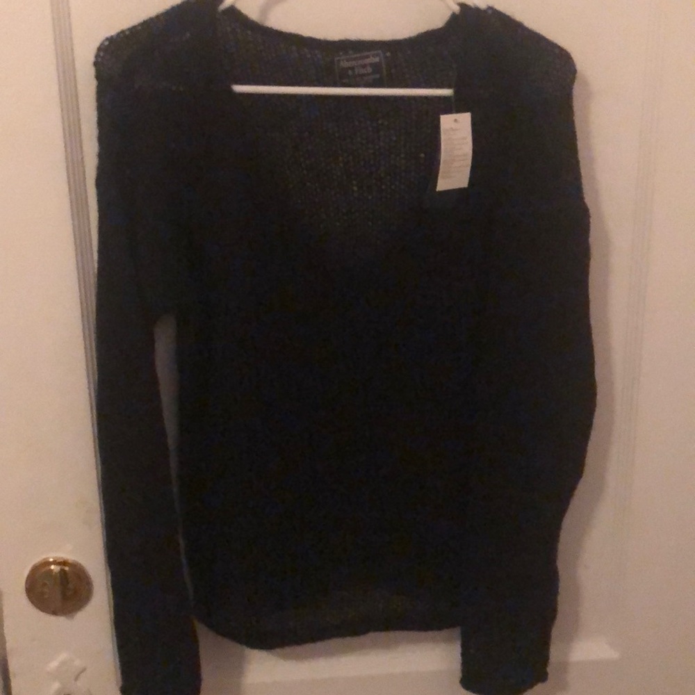 Abercrombie NWT lightweight black sweater